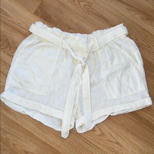 Aerie Women's Ivory Linen Gauze Shorts Size M 100% cotton